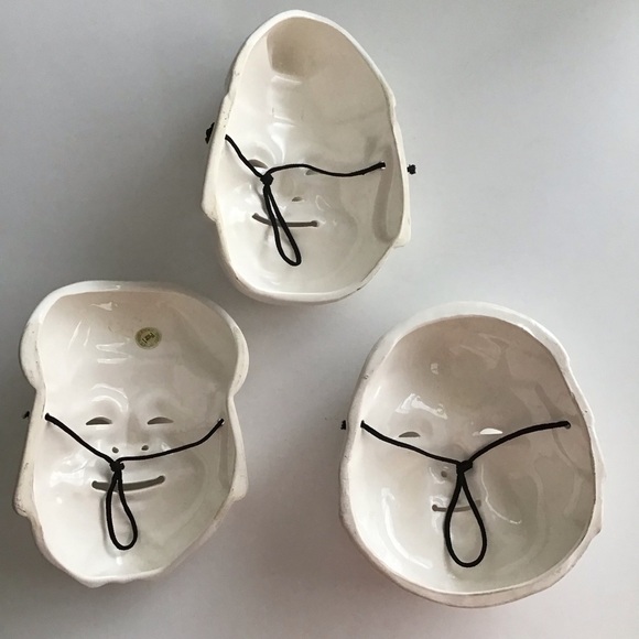 Vintage SET OF 3 Pier One White Ceramic Wall Art Masks Japanese Daikoku & Enosis - Picture 3 of 16